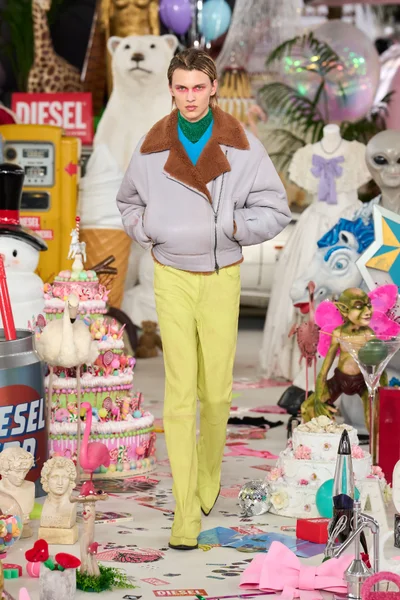 Look 47